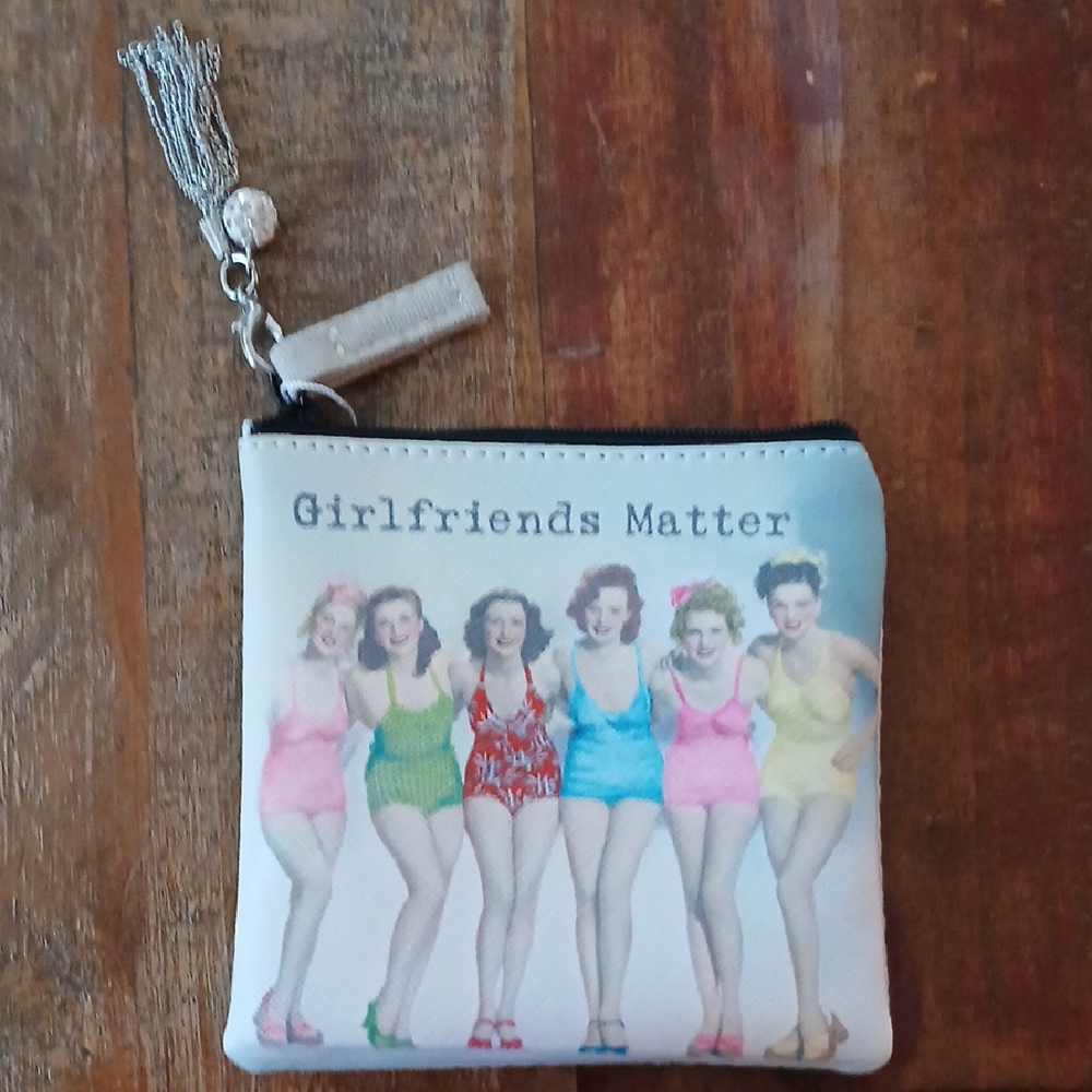 Girlfriends Matter Women's Pouch